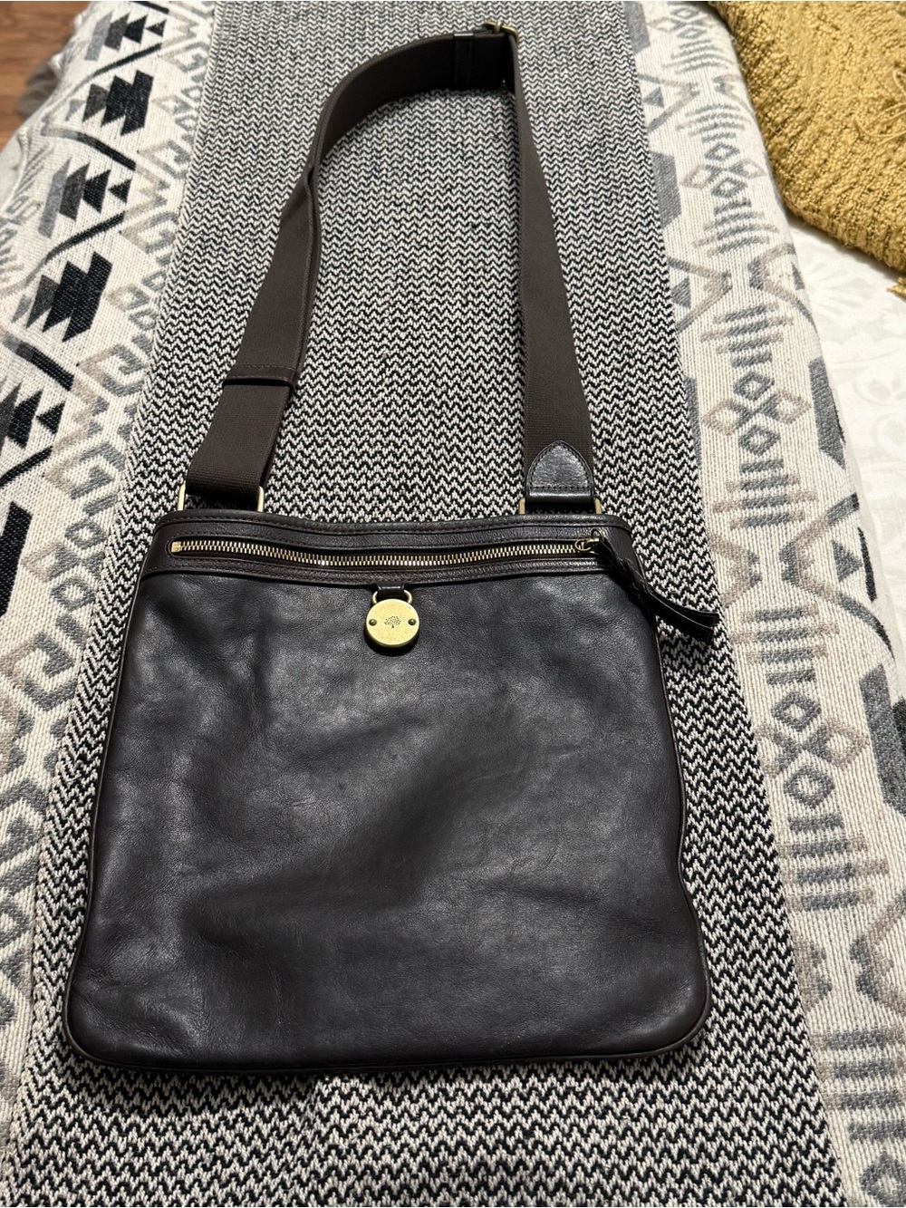 Mulberry Rare Somerset Messenger Dark Brown Leather Bag with Brass Hardware